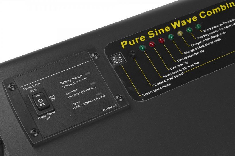 Источник бесперебойного питания Volt Polska POWER SINUS 5000 24/230V (5000/15000) W2281 фото