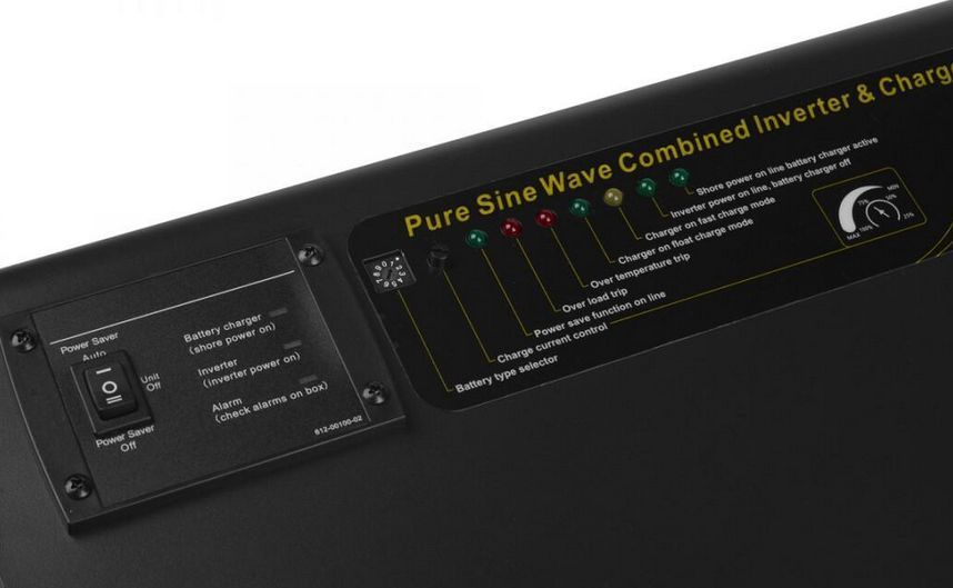 Джерело безперебійного живлення Volt Polska POWER SINUS 2000 12/230 V (2000/6000W) 3SSP200012 W2047 фото