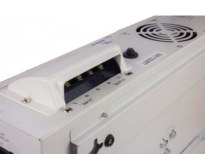 Стабілізатор напруги Volt Polska AVR 10000VA 8% SLIM 5AVRZSK100 W2260 фото