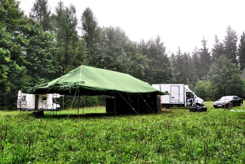 Палатка большая армейская Mil-Tec Army Tent 6 x 5 м оливковая 14223001- P123339 фото